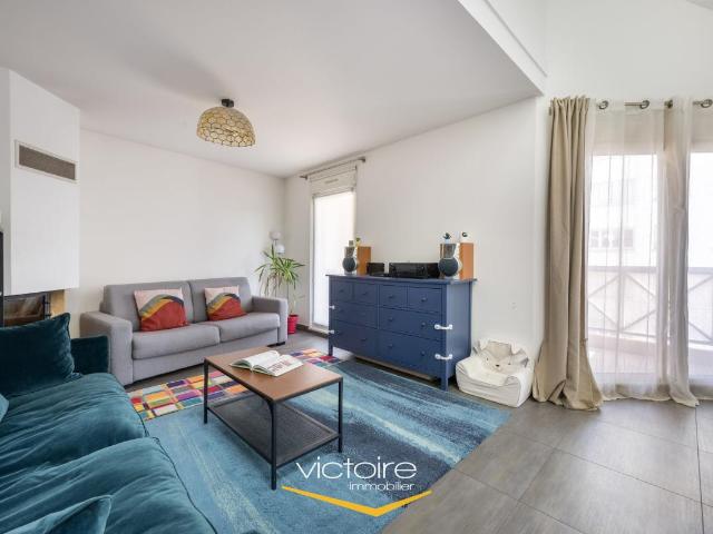 Lyon 3ème Montchat Lumineux Duplex avec 2 balcons T3 bis possibilité T4 bis
