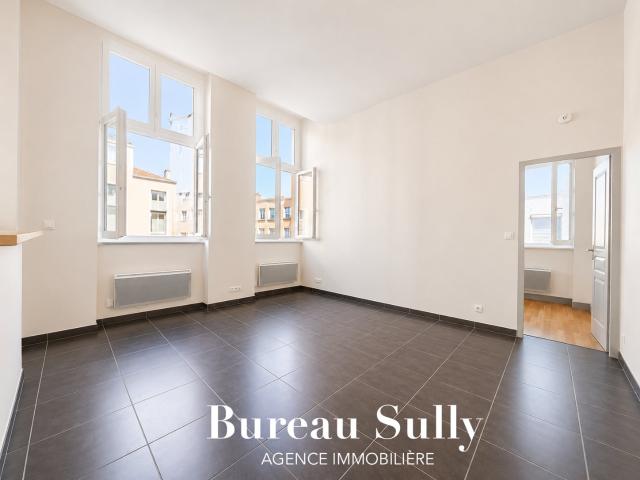 LYON 4 ' Rue de bellfort / Place Marcel Bertone' Bel appartement 2 pièces de 43m2