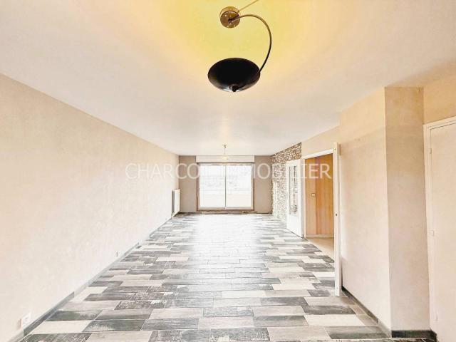 Lyon 5ème Appartement de 5 Pièces + Cave poss Garage Box. 101m² Lyon 5ème