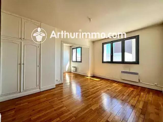 Lyon 69 Achat / Vente appartement 3 pièces t3 cave