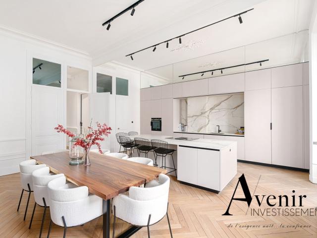 LYON 6 EXCEPTION 262m² T6 5 chambres GARAGE Lyon
