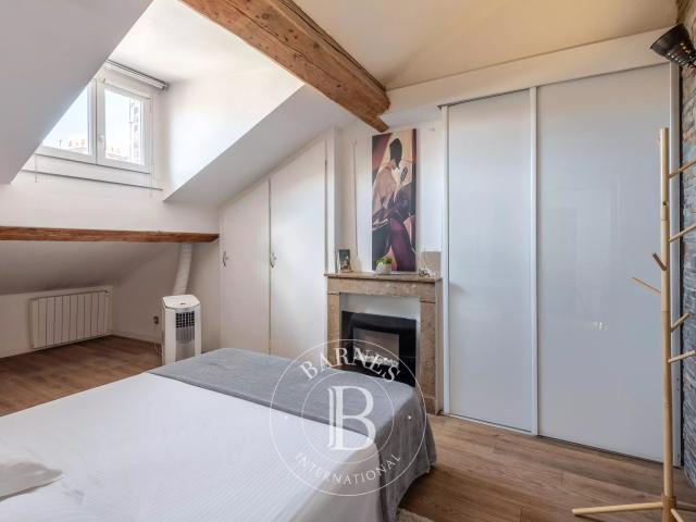 LYON 6 – Lafayette / Molière – Dernier étage au calme sur cour – 1 chambre – Immeuble bourgeois avec ascenseur
