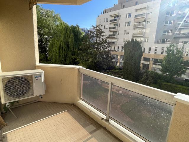 Lyon 6 T2 meublé avec balcon et climatisation