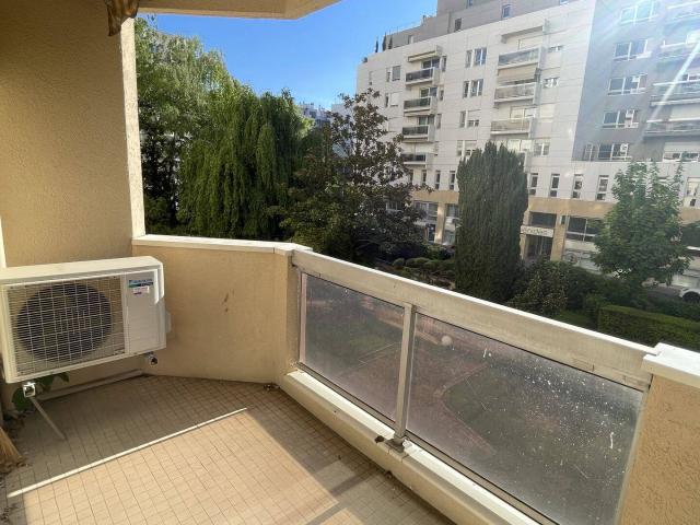 Lyon 6 T2 meublé avec balcon et climatisation