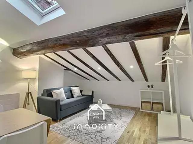 Lyon 6ème 69006 Location appartement 1 pièce t1 au dernier étage