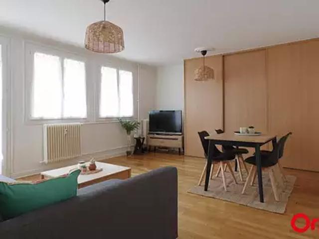 Lyon 6ème 69006 Location appartement 2 pièces t2 balcon
