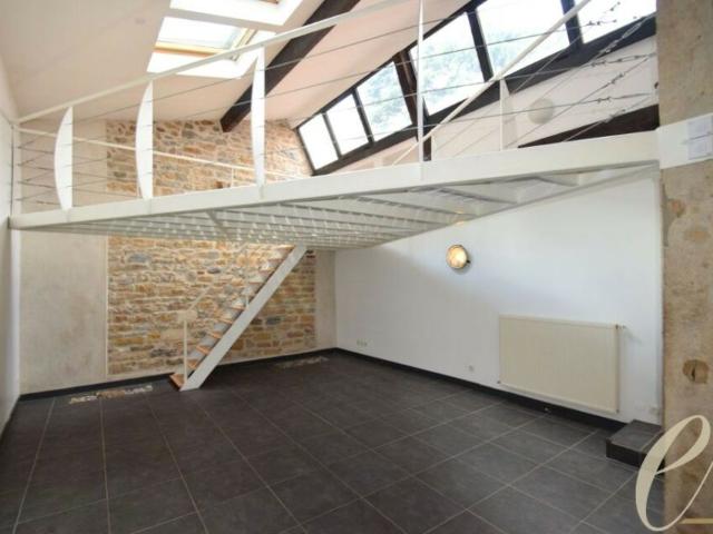 Lyon 6ème Brotteaux – Magnifique Loft meublé de 148 m² idéalement situé