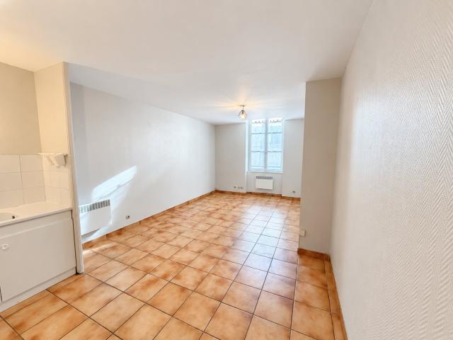 Lyon 7e T2 41,54 m2 Saxe Gambetta / Place Mazagran 3e étage