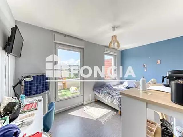 Lyon 7ème 69007 Achat / Vente appartement 1 pièce t1 au dernier étage balcon