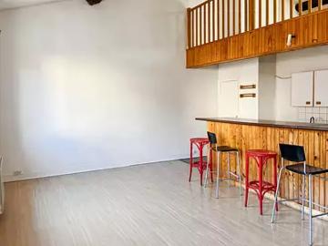 Lyon 7ème 69007 Achat / Vente appartement 2 pièces t2 au dernier étage cave