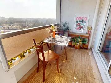 Lyon 7ème 69007 Achat / Vente appartement 4 pièces t4 au dernier étage cave