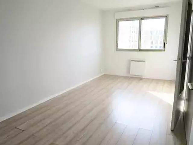 Lyon 7ème 69007 Location appartement 1 pièce t1 cave