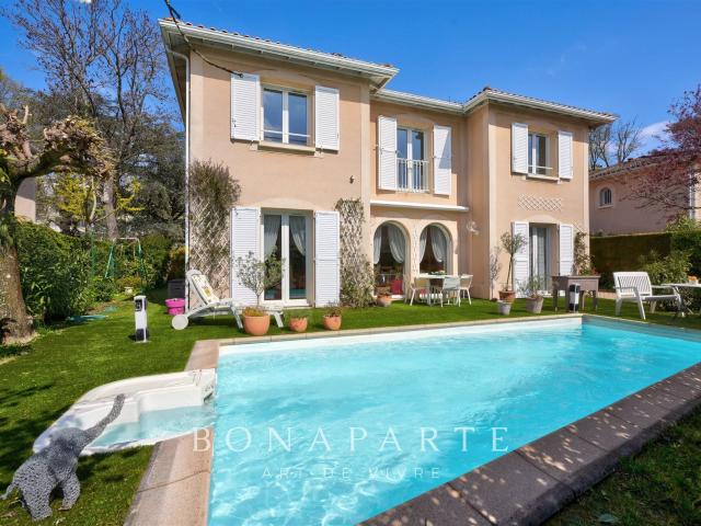 Lyon 9E Plateau De Saint Rambert | Villa Familiale De Stan. 192m² Lyon 9ème