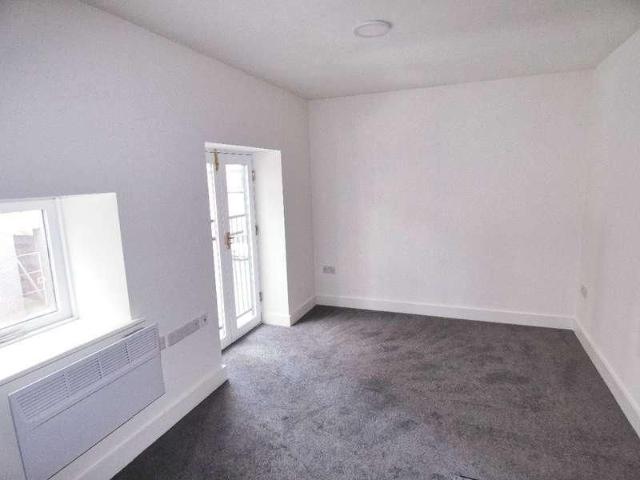Lyons Grove Consort Street, ST4