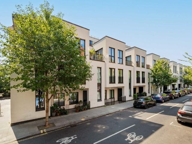 Lyons Place, St Johns Wood NW8, 3 bed flat to rent, £7,000 pcm | PrimeLocation