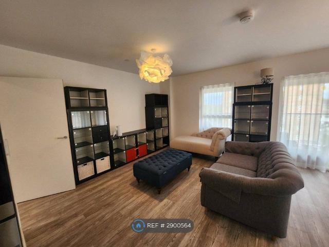 Lyall House, London E13, 3 bed flat to rent, £2,800 pcm | PrimeLocation