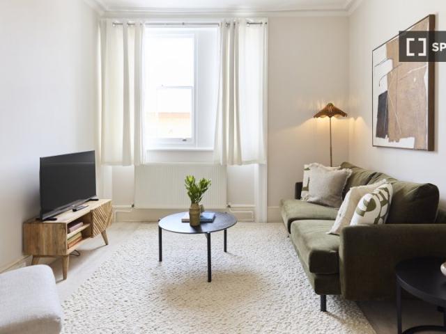 Lycée Français Charles de Gaulle, Cromwell Road, London, SW7 2DG, United Kingdom | 1 bed apartment for rent #169301358 | Rentberry