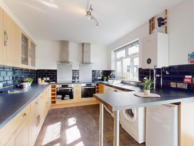 Lyddington Road 7 bed house share to rent £4,893 pcm £1,129 pw