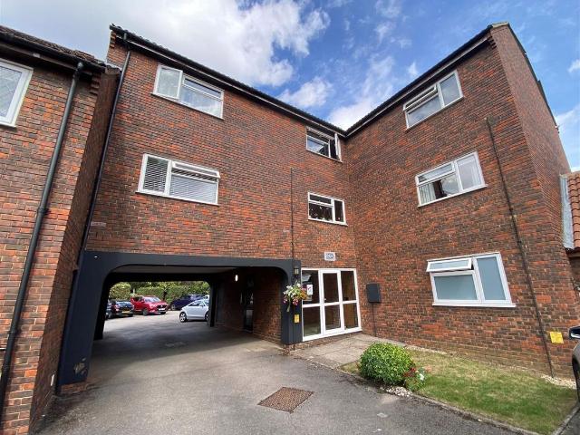 Lydia Mews, Welham Green, North Mymms AL9, 1 bed flat to rent, £1,300 pcm | PrimeLocation