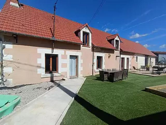 Lye 36600 Achat / Vente maison 9 pièces t9 au dernier étage terrasse