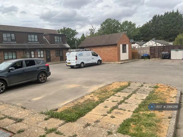 Lye Lane, St Albans, AL2 Studio to rent £845 pcm £195 pw