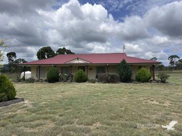 LYRA VIA BALLANDEAN 5,000M2 3 BEDROOMS 2 BATHROOMS RURAL SETTING