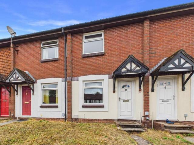 Lyric Way, Thornhill, Cardiff. CF14 9BP 2 bed terraced house to rent £1,250 pcm £288 pw