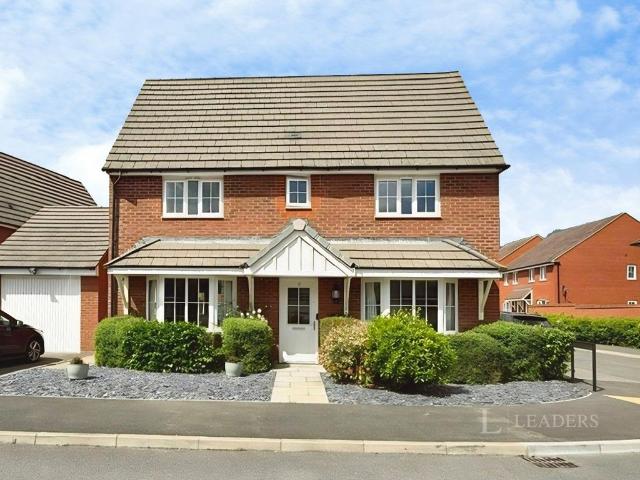 Lysander Crescent, Watchfield. 4 bed house to rent £2,300 pcm £531 pw