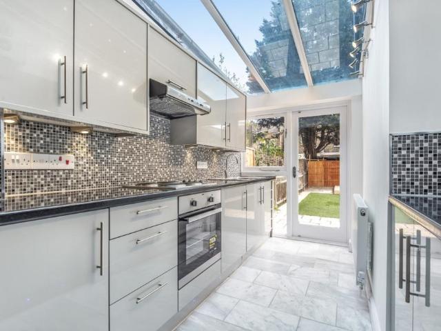 Lytham Street, London, SE17 2NN, United Kingdom | 4 bed house for rent #125755712 | Rentberry