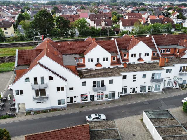 M19* Großzügige 3 Zimmer Wohnung mit 2 Außenbereichen