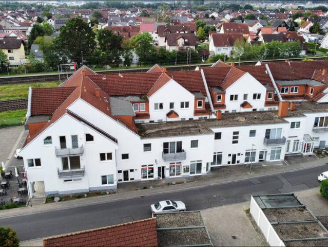 M19* Großzügige 3 Zimmer Wohnung mit 2 Außenbereichen
