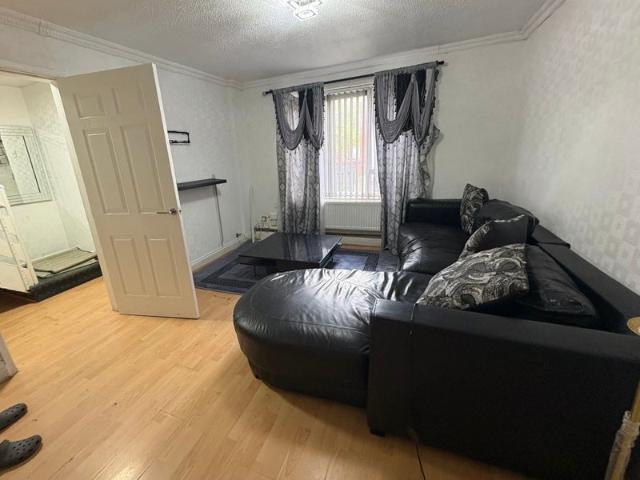 M24 Family House to Rent