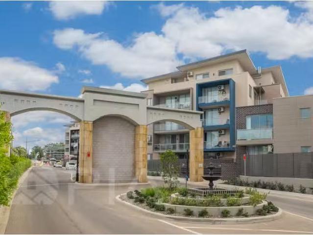 M401/81 86 Courallie Avenue, Homebush West Apartment for rent.