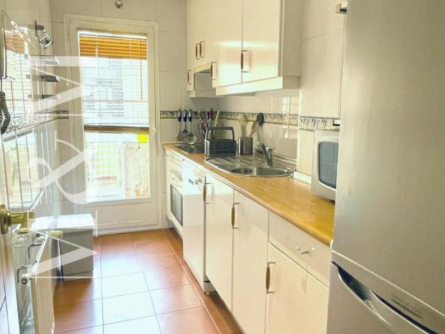 M&M INMOBILIARIA Piso en alquiler en Núcleo Urbano por 1.400 €/mes A17 P155