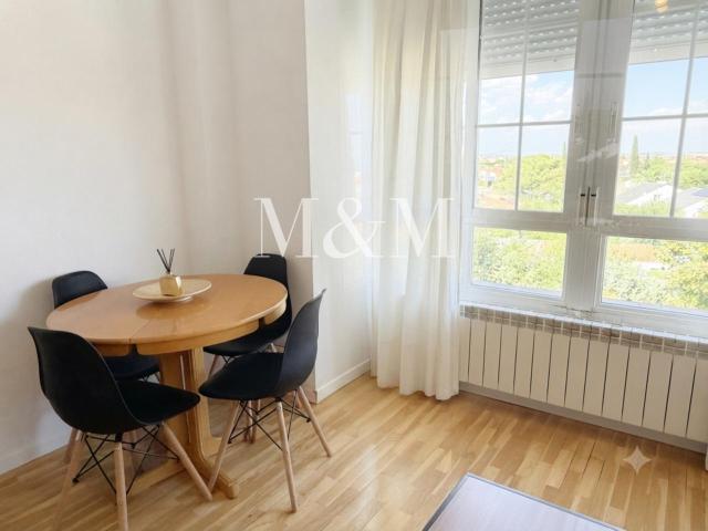 M&M INMOBILIARIA Piso en alquiler en Núcleo Urbano por 1.200 €/mes A26 P478