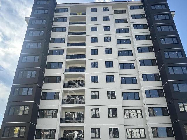 M.a.g'den Çukurcayır Da Deniz Manzaralı Satılık 2+1 Daire