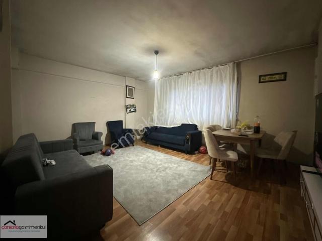 M.akif'de 25 M2 Hisseli 2+1 Tek Daire Üzeri Satılık Daire