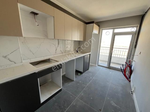 M.ç Emlak Tan Yenikent Mustafa Kemal Mah De 2+1 Full Yapılı 2.ara Kat Asansörlü Kiralık Daire