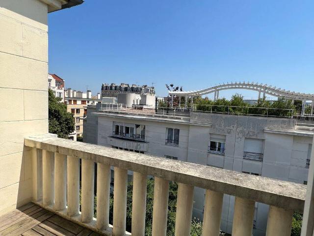 M° GABRIEL PERI ou GARE D ASNIERES, rue Hector Gonzalphe Fontain