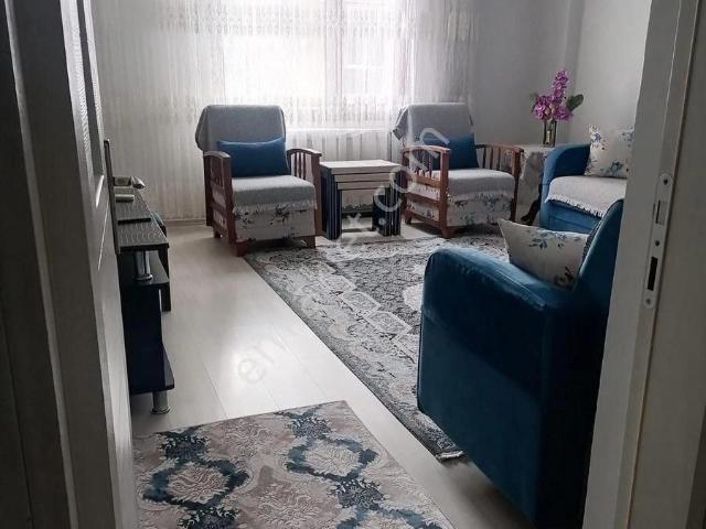M/ş Gayrumenkulden Cumhuriyet Mahallesinde 2+1 Satılık Daire.