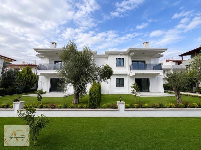 Mıhlı'da Denize Yakın, Kaz Dağları Manzaralı 2+1 Satılık Daire