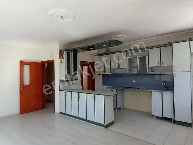 M. Paşa İlçesi, Güvenlik Mah. 3+1 Arakat Satılık Daire