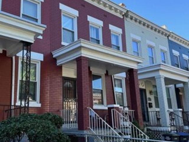M St Ne, Washington, Home For Sale