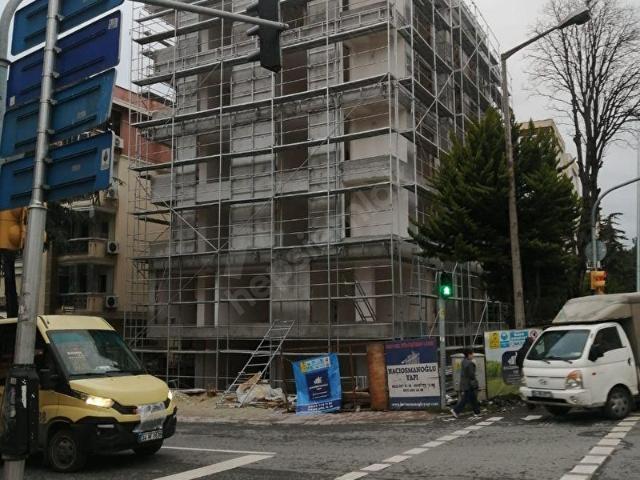m.selimden yücetarlada 1.kat 120m2 dörtyol köşe büyük 2+1 ofise uygun daire