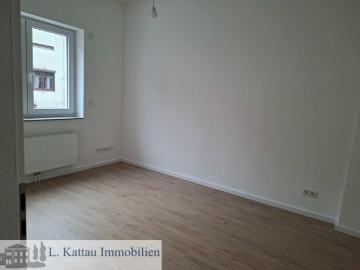 M 06 GRÖPELINGEN saniertes Reihenmittelhaus mit viel Potenzial in zentraler Lage