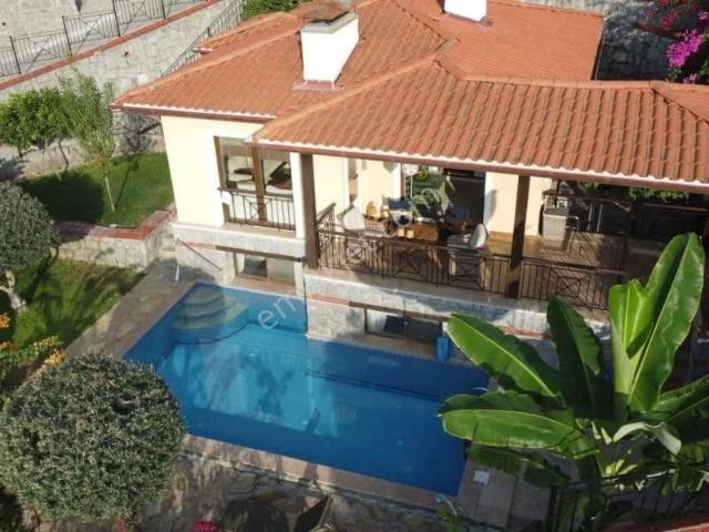 M 133 Muğla /fethiye /göcek Satılık 4+1 Villa