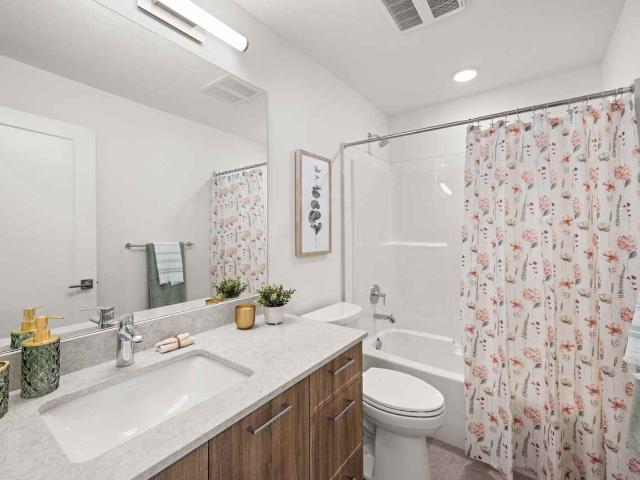 McCallum 2 Bedroom Apartment for Rent at 2236 Mccallum Rd, Abbotsford, BC V2S 0P3 Abbotsford Centre