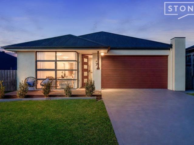 McDonald Jones Home on generous block