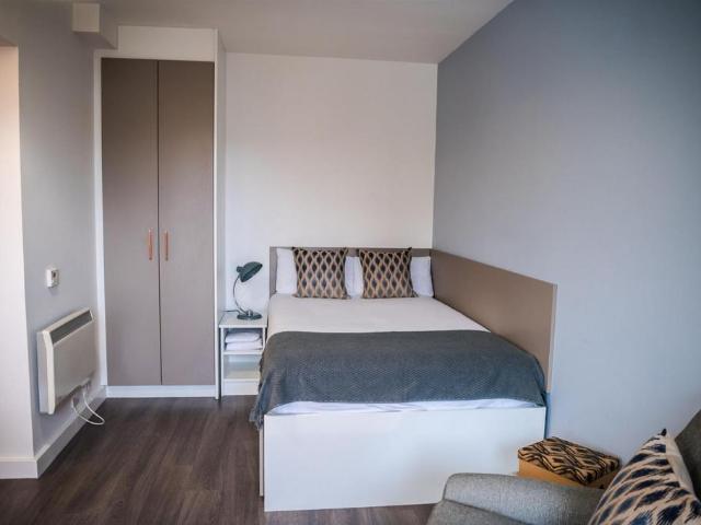 McDonald Road, Edinburgh EH7 Studio to rent £1,192 pcm £275 pw