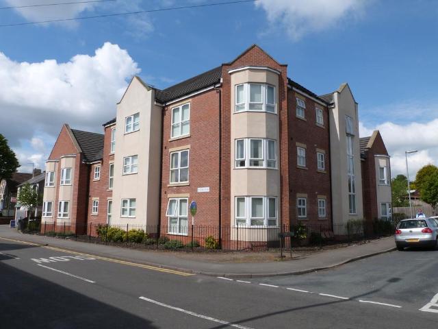 McGhie Street, Hednesford, Cannock. 2 bed flat to rent £825 pcm £190 pw